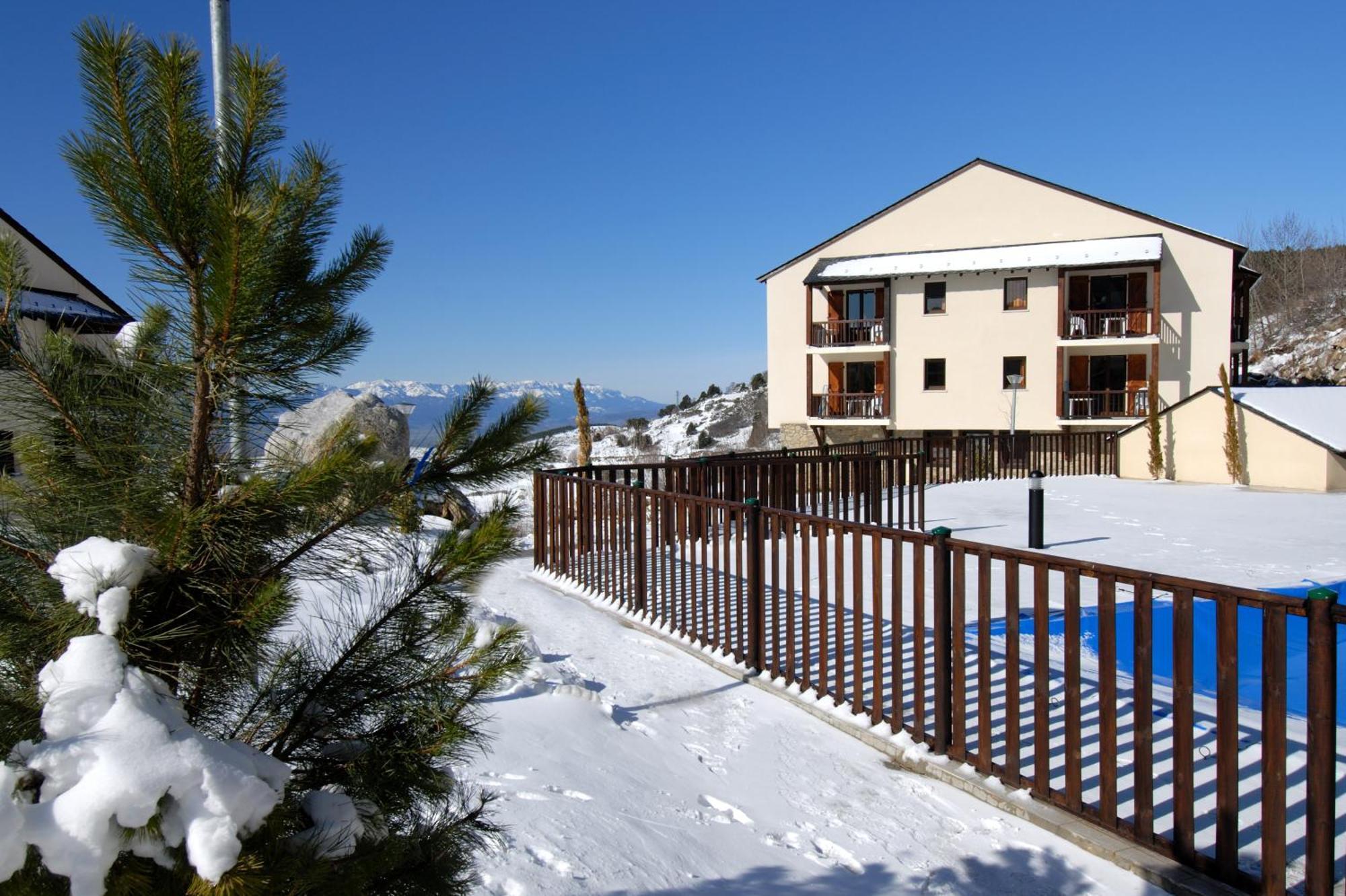Residence Odalys Mille Soleils Font-Romeu-Odeillo-Via Екстериор снимка