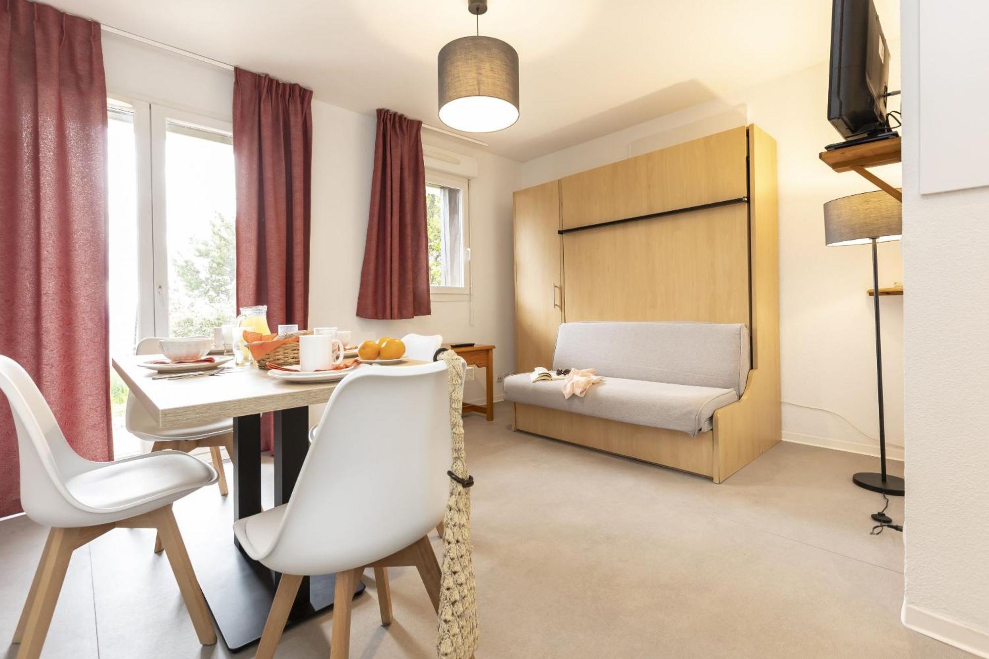 Residence Odalys Mille Soleils Font-Romeu-Odeillo-Via Екстериор снимка