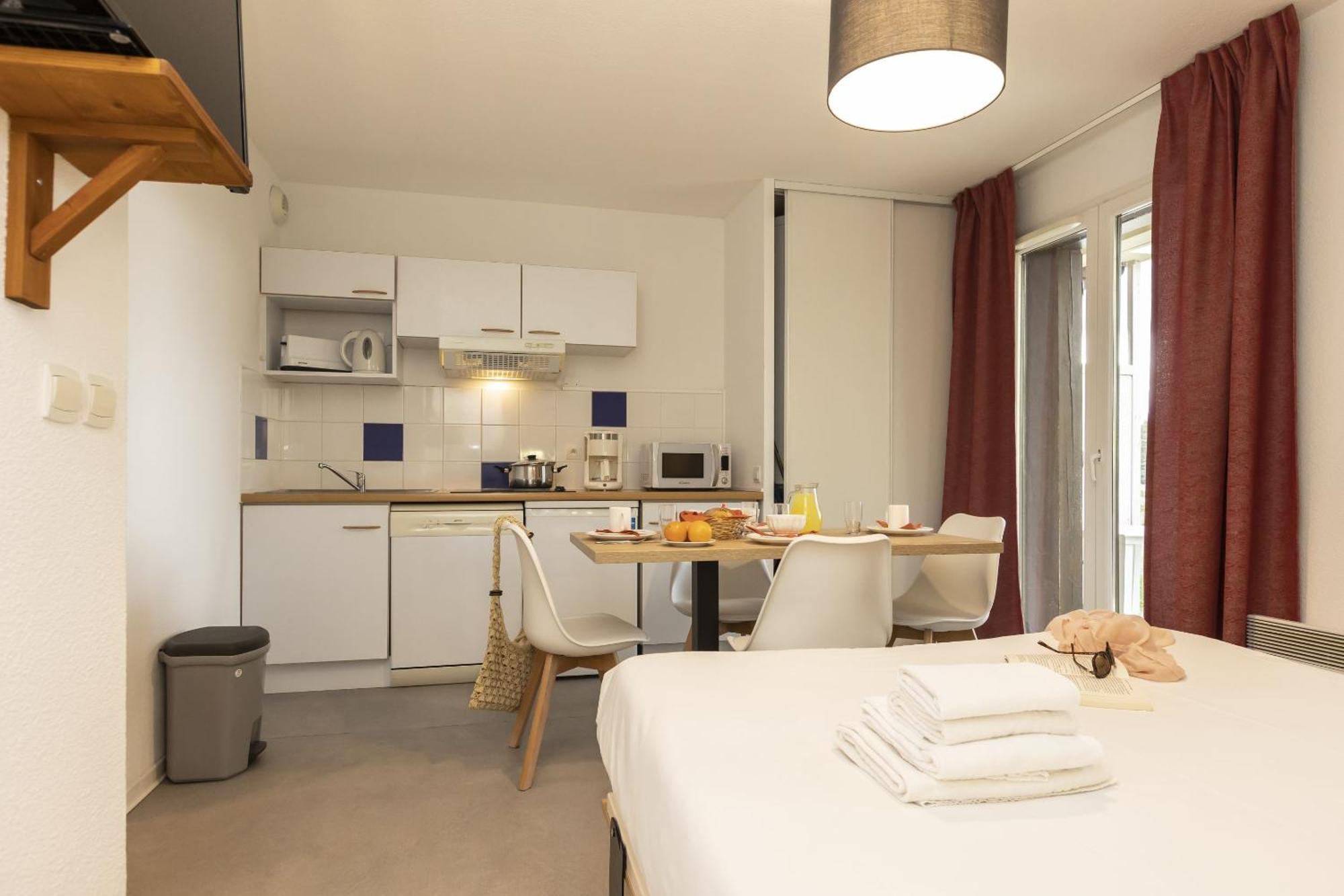 Residence Odalys Mille Soleils Font-Romeu-Odeillo-Via Екстериор снимка