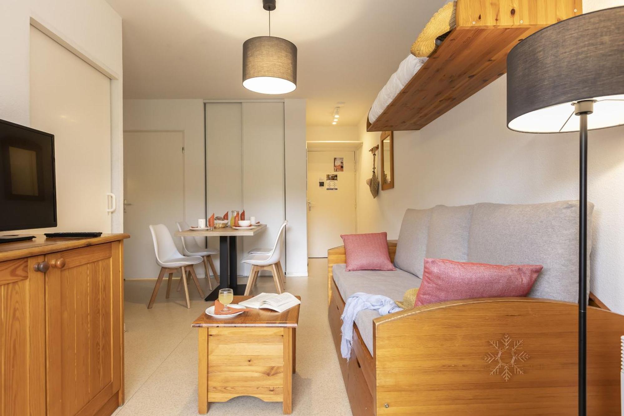 Residence Odalys Mille Soleils Font-Romeu-Odeillo-Via Екстериор снимка